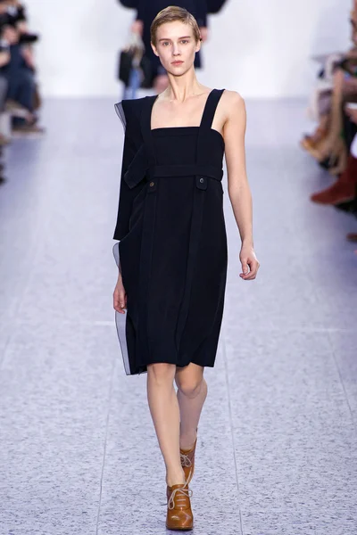 Look 4